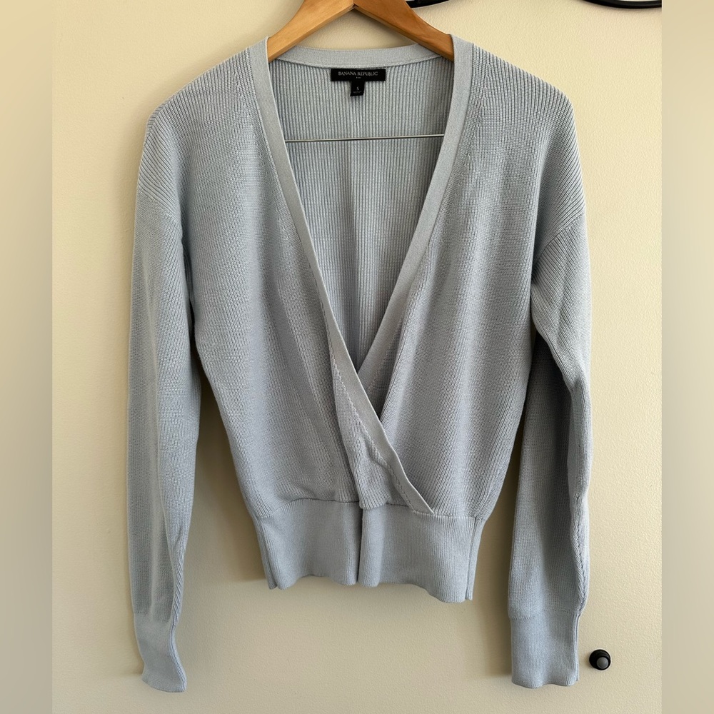 Banana Republic | Long Sleeve Gray Top, Size S ✨
